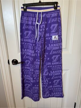 Los Angeles Lakers Patch Graphic Lounge Pants